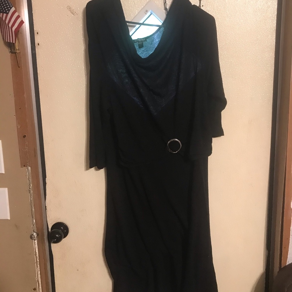 Black Dress with bar in the middle